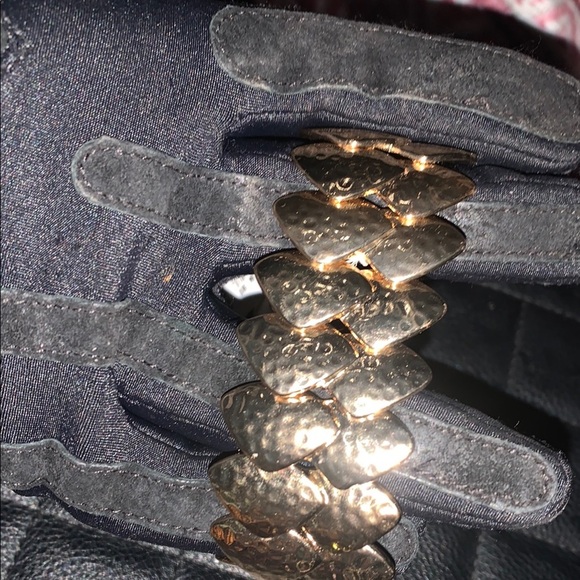 Gold Hammered Bracelet - Picture 4 of 4